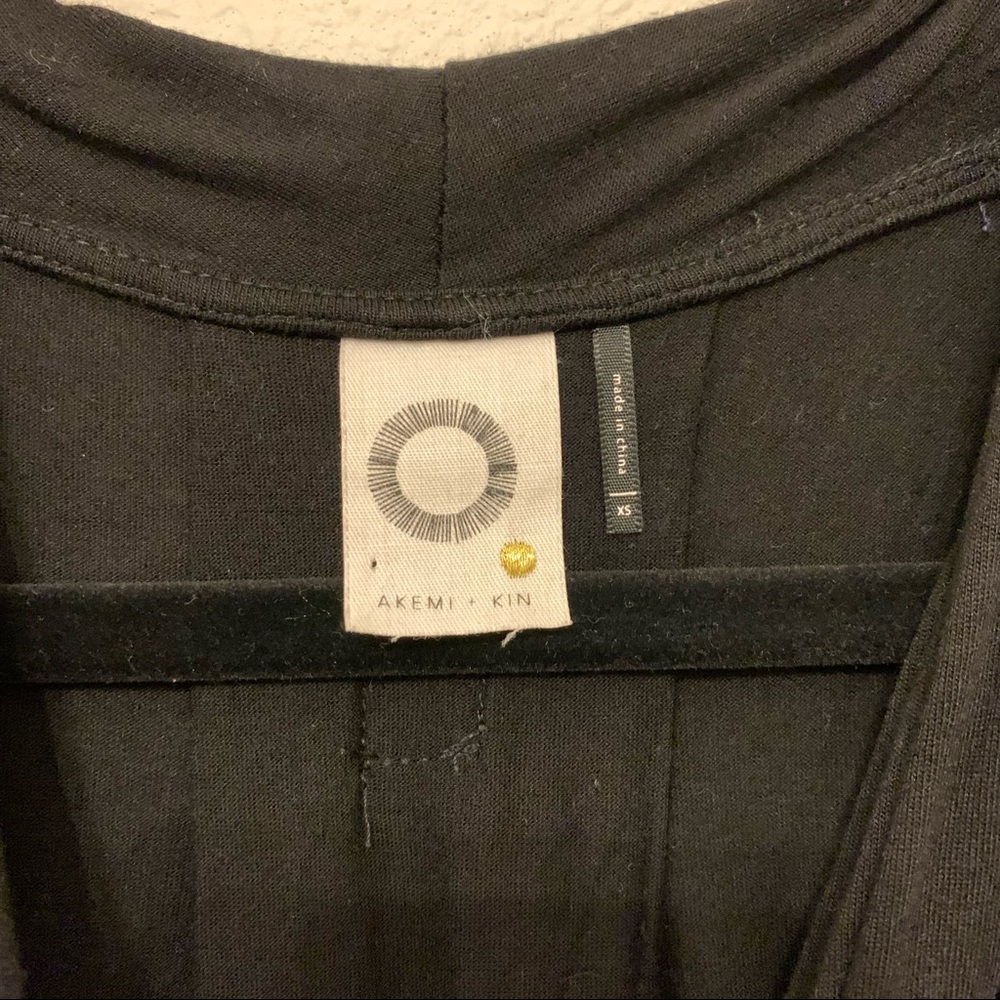 Akemi + Kin Tank Top - Picture 3 of 6